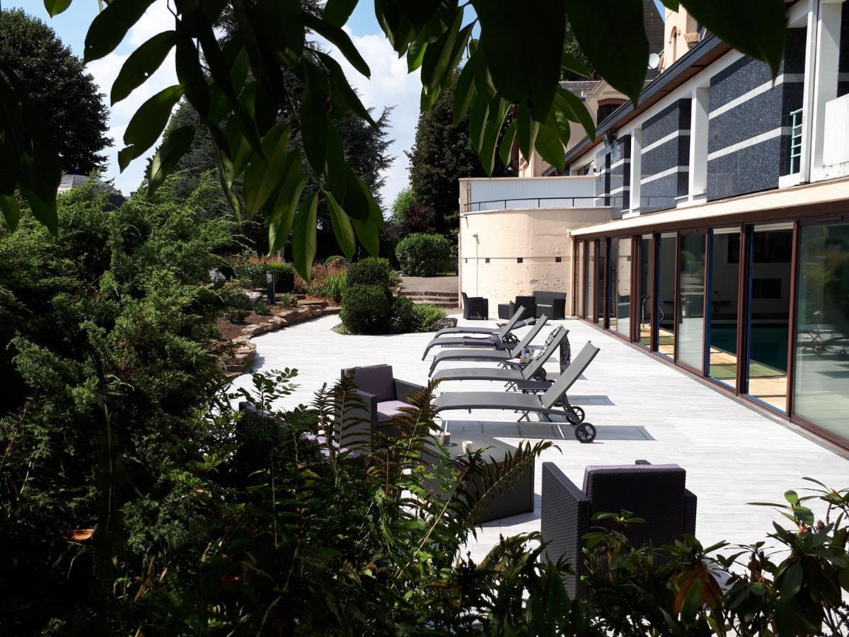 Le Manoir De La Mantille Caudry Eksteriør bilde