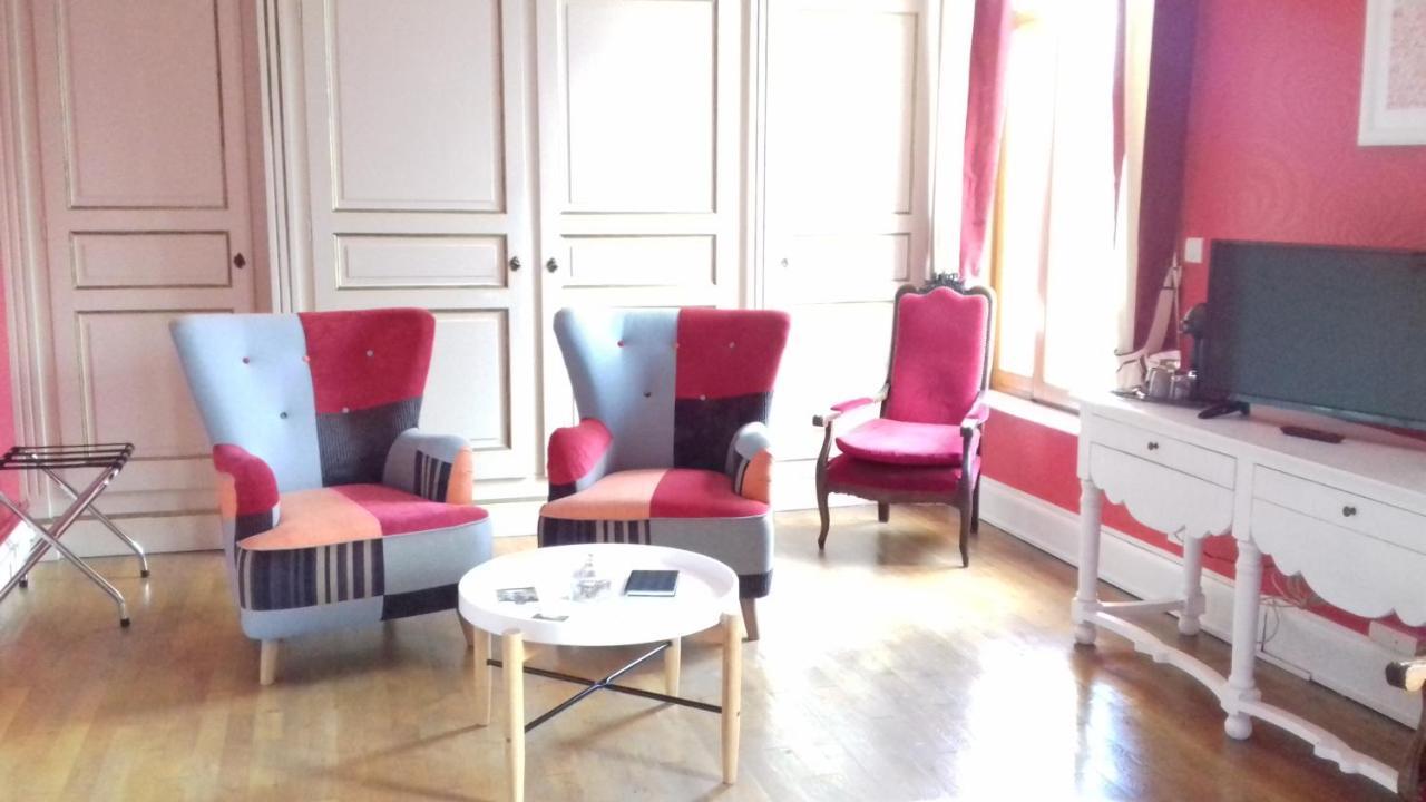 Le Manoir De La Mantille Caudry Eksteriør bilde